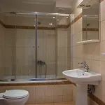 Lefkadio 4*