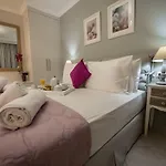 Lefkadio Aparthotel 4*
